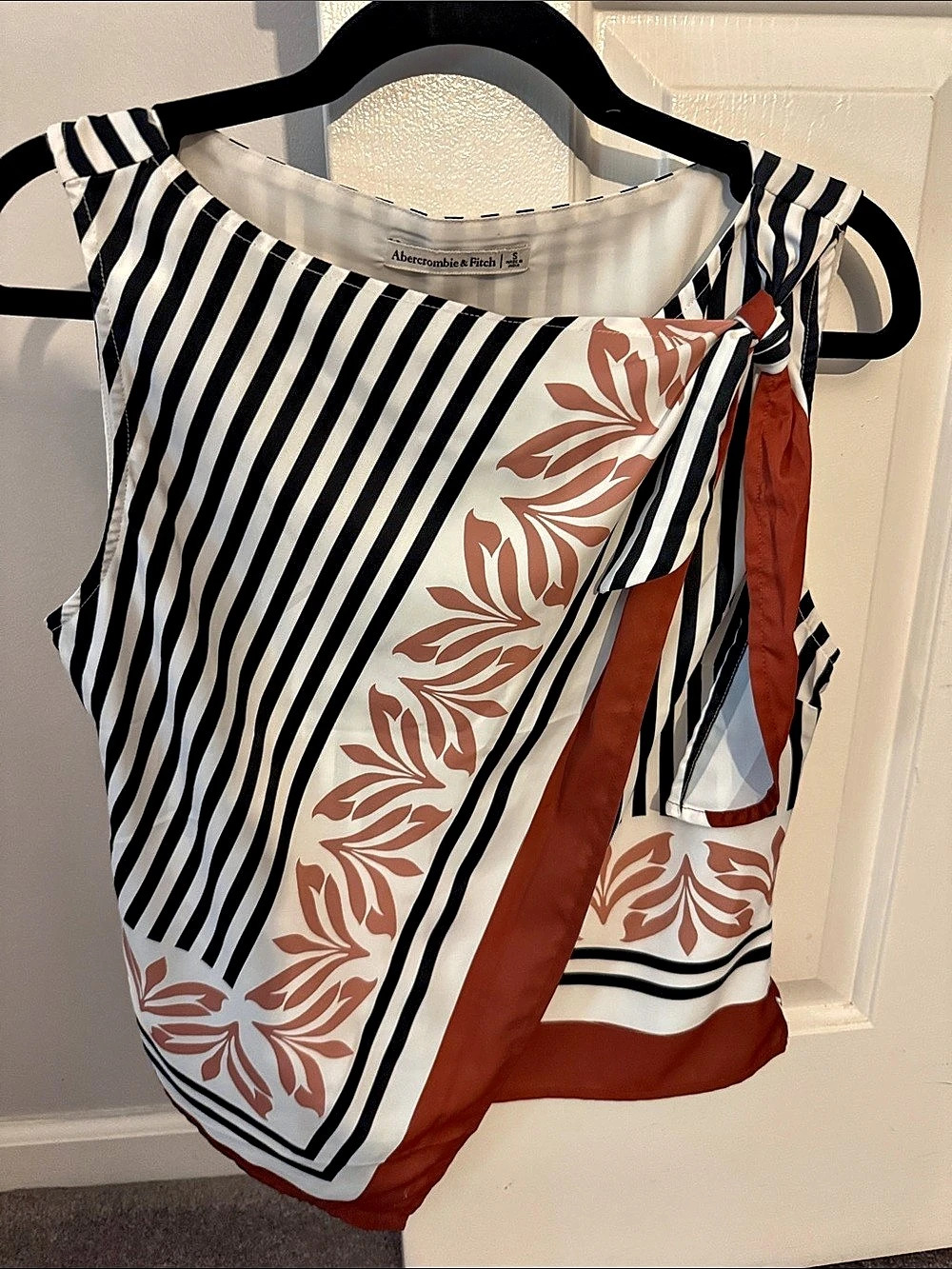 Abercrombie & Fitch Striped Blouse in Black & White Size Small Like New